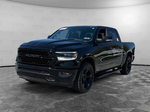 Diamond Black Crystal Pearlcoat 2019 RAM 1500 Big Horn