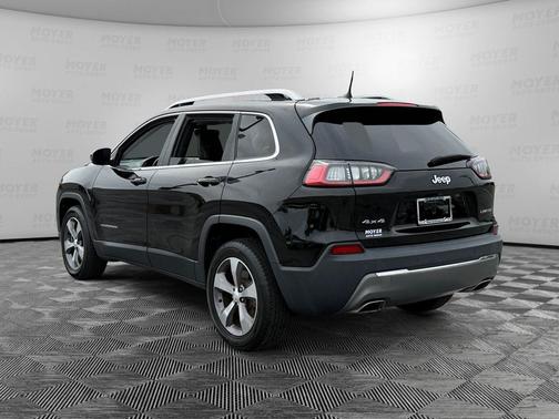 Diamond Black Crystal Pearlcoat 2019 Jeep Cherokee Limited