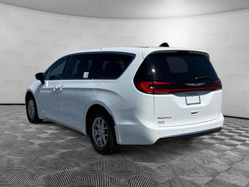 2025 Chrysler Pacifica L