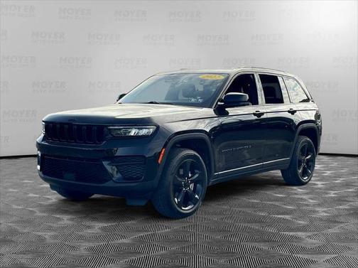 2022 Jeep Grand Cherokee Altitude