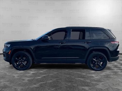 2022 Jeep Grand Cherokee Altitude