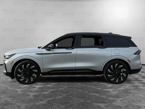 2024 Lincoln Nautilus Reserve