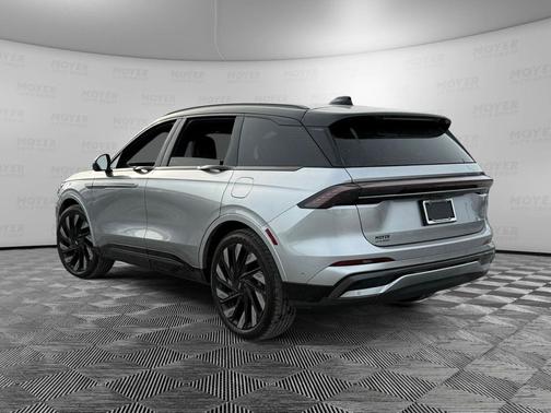 2024 Lincoln Nautilus Reserve