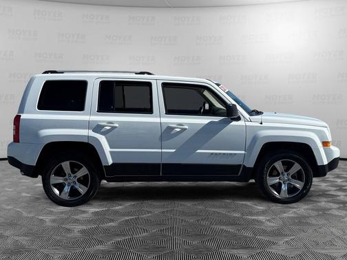 Bright White Clearcoat 2016 Jeep Patriot High Altitude