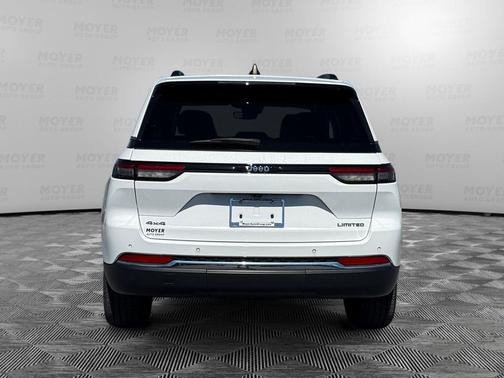 Bright White Clearcoat 2023 Jeep Grand Cherokee Limited