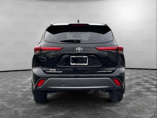 2022 Toyota Highlander Limited