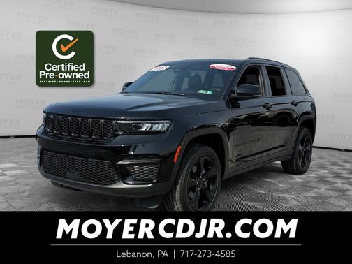 Diamond Black Crystal Pearlcoat 2023 Jeep Grand Cherokee Altitude