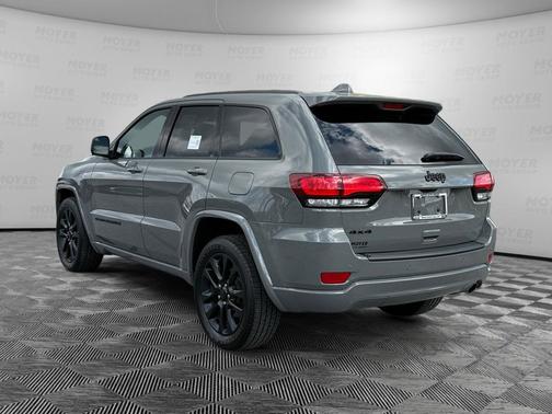 Sting-Gray Clearcoat 2020 Jeep Grand Cherokee Altitude