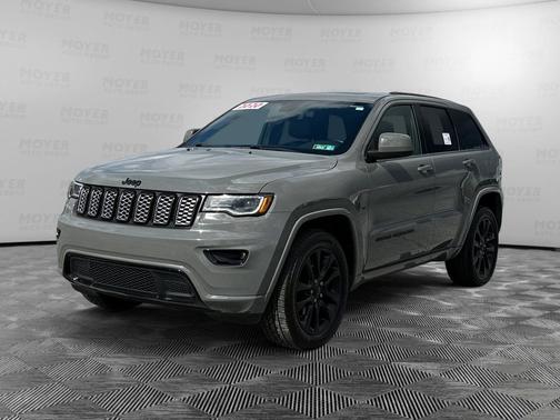 Sting-Gray Clearcoat 2020 Jeep Grand Cherokee Altitude