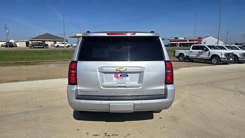 2017 Chevrolet Suburban LT
