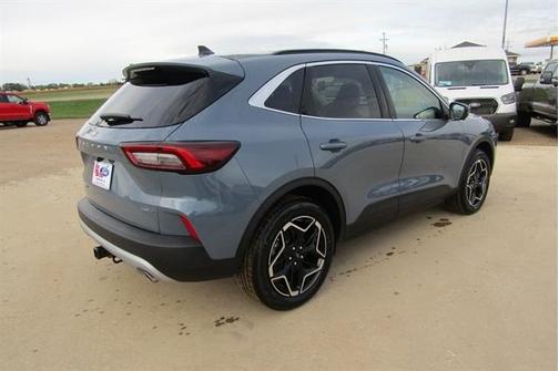 2026 Ford Escape Platinum