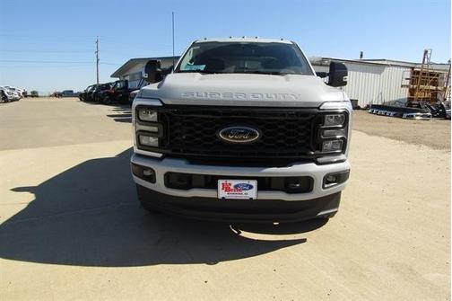 2026 Ford F-350 Lariat Super Duty