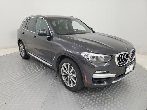Photo 2 of 36 of 2019 BMW X3 xDrive30i