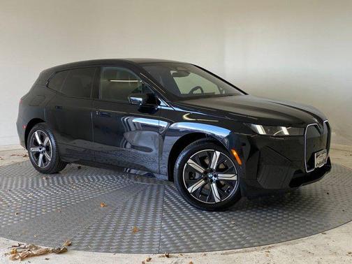 2026 BMW iX xDrive60