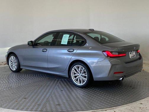 2023 BMW 330 i xDrive