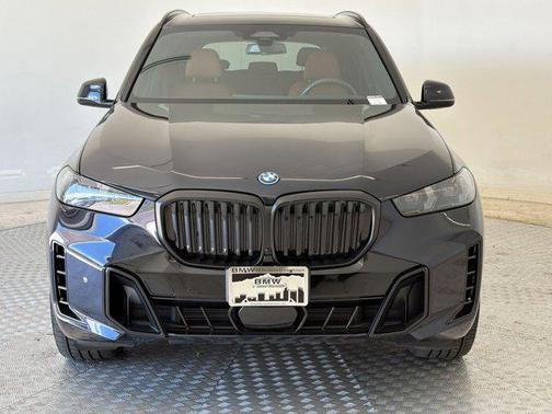 Carbon Black Metallic 2024 BMW X5 PHEV xDrive50e