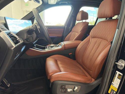 Carbon Black Metallic 2024 BMW X5 PHEV xDrive50e