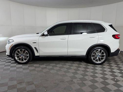 2022 BMW X5 PHEV xDrive45e
