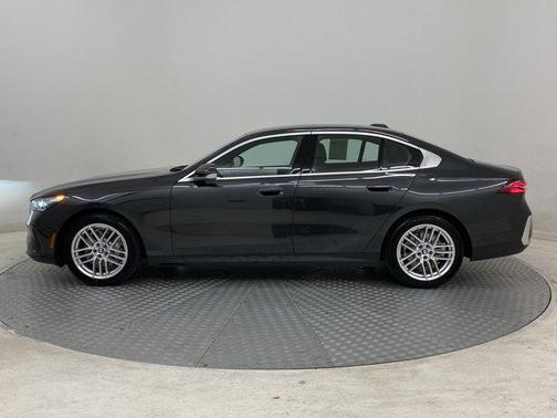 2024 BMW 530 i xDrive