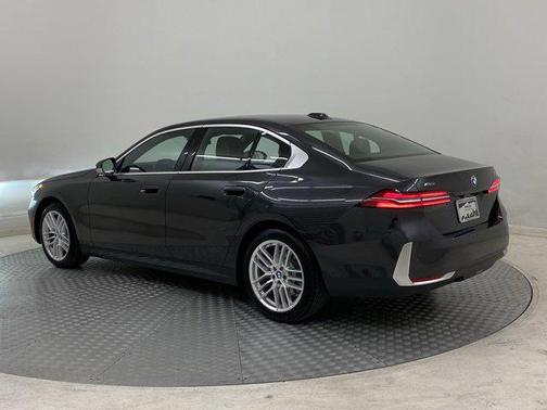 2024 BMW 530 i xDrive