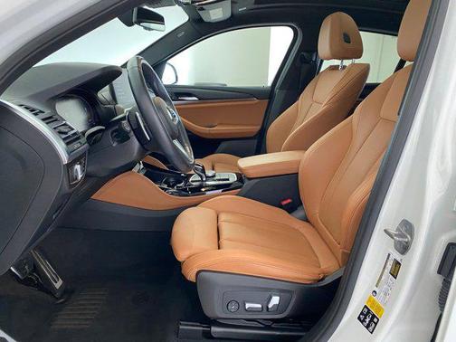 2023 BMW X4 xDrive30i