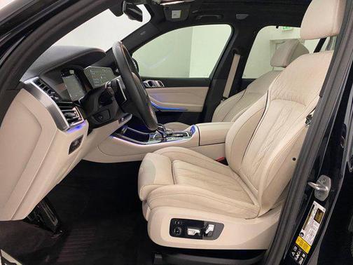 2023 BMW X5 M50i