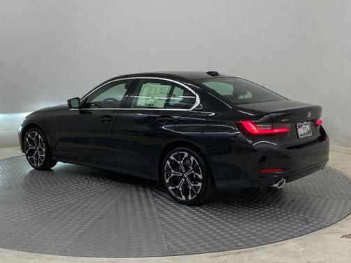 2025 BMW 330 i xDrive