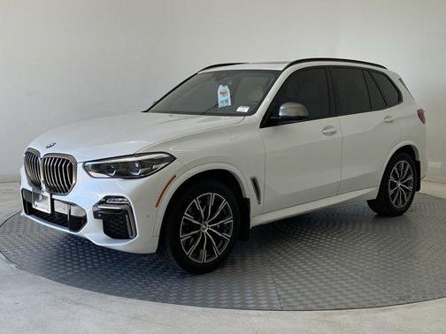 2021 BMW X5 M50i