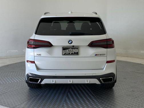 2021 BMW X5 M50i