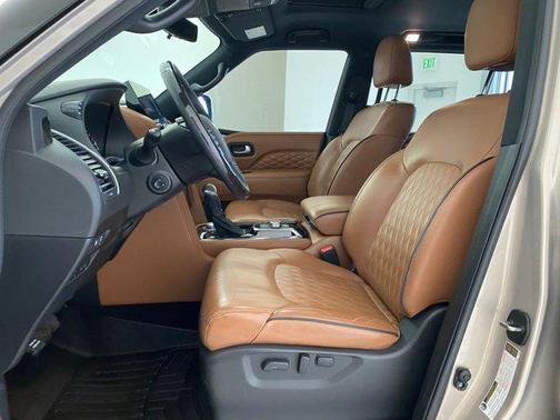 2024 INFINITI QX80 SENSORY AWD