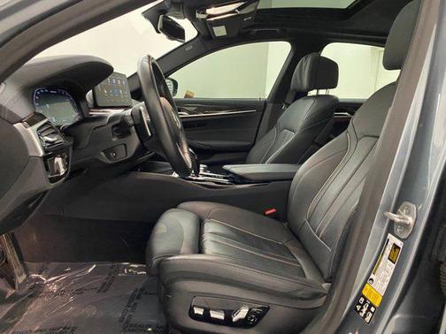 2022 BMW M550 i Xdrive