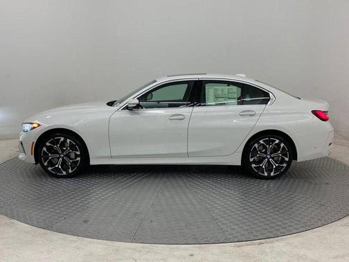 2025 BMW 330 i xDrive