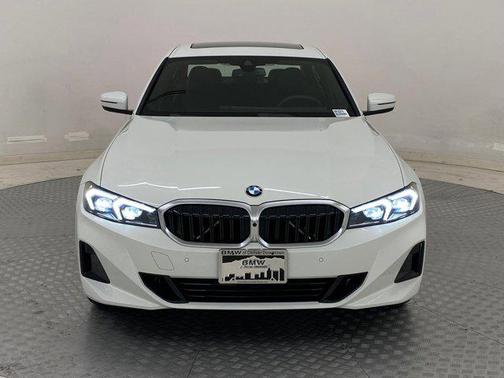 2025 BMW 330 i xDrive