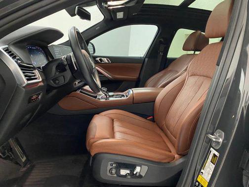 2023 BMW X6 M50i