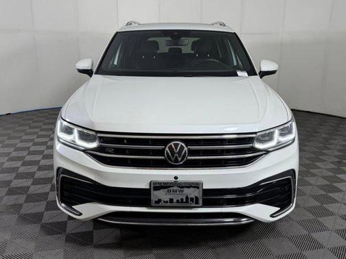2022 Volkswagen Tiguan 2.0T SEL R-Line 4MOTION