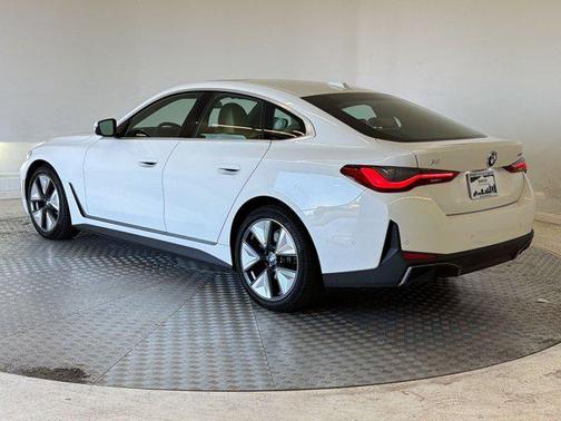 Alpine White 2026 BMW i4 Gran Coupe xDrive40