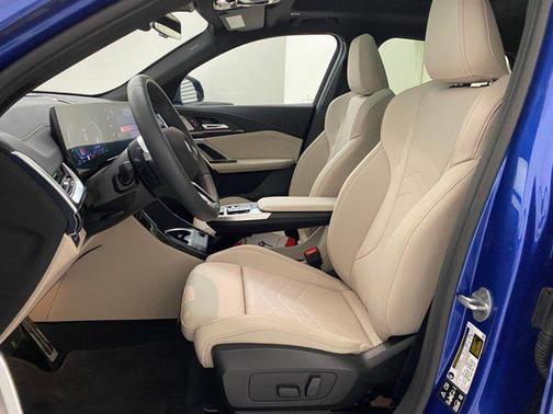2025 BMW X2 xDrive28i