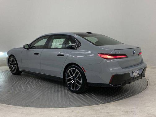 2025 BMW i7 xDrive60