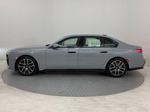 2025 BMW i7 xDrive60