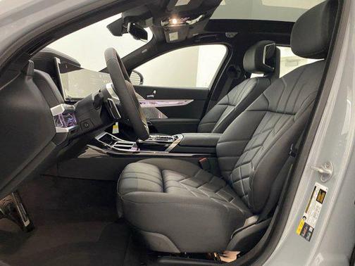 2025 BMW i7 xDrive60