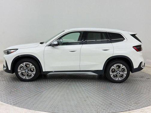 Alpine White 2023 BMW X1 xDrive28i