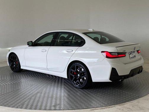 2025 BMW 330 i xDrive