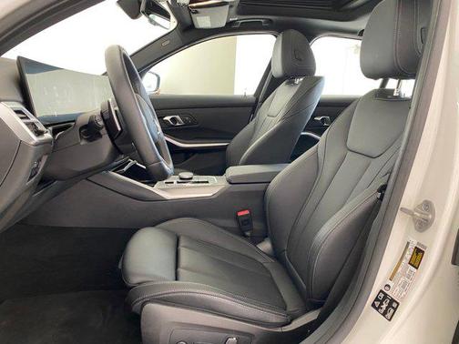 2025 BMW 330 i xDrive