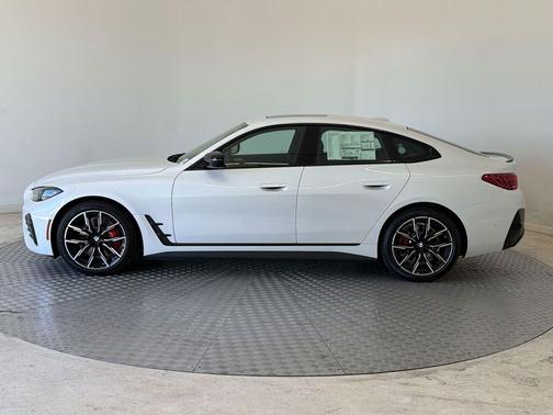 Mineral White Metallic 2026 BMW i4 Gran Coupe xDrive40