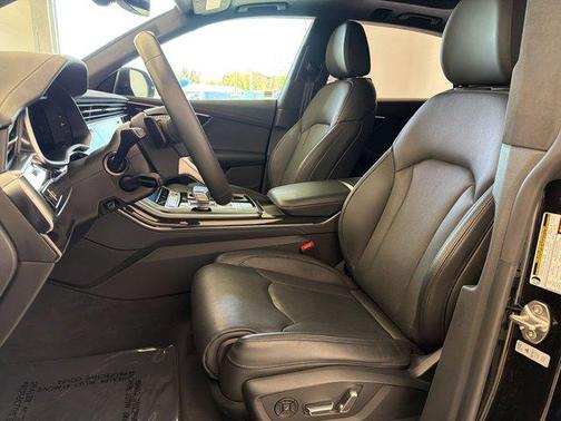 Mythos Black Metallic 2023 Audi Q8 55 Prestige