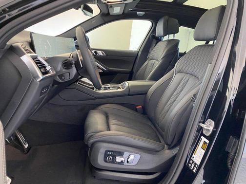 2026 BMW X6 M60i