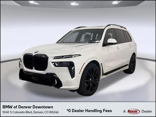 Mineral White Metallic 2023 BMW X7 xDrive40i