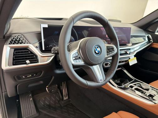 Carbon Black Metallic 2026 BMW X5 PHEV xDrive50e