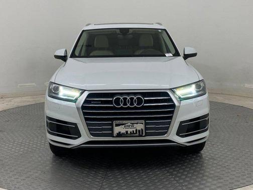 2019 Audi Q7 45 Premium