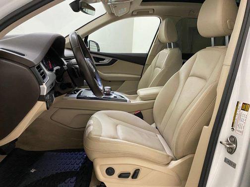2019 Audi Q7 45 Premium